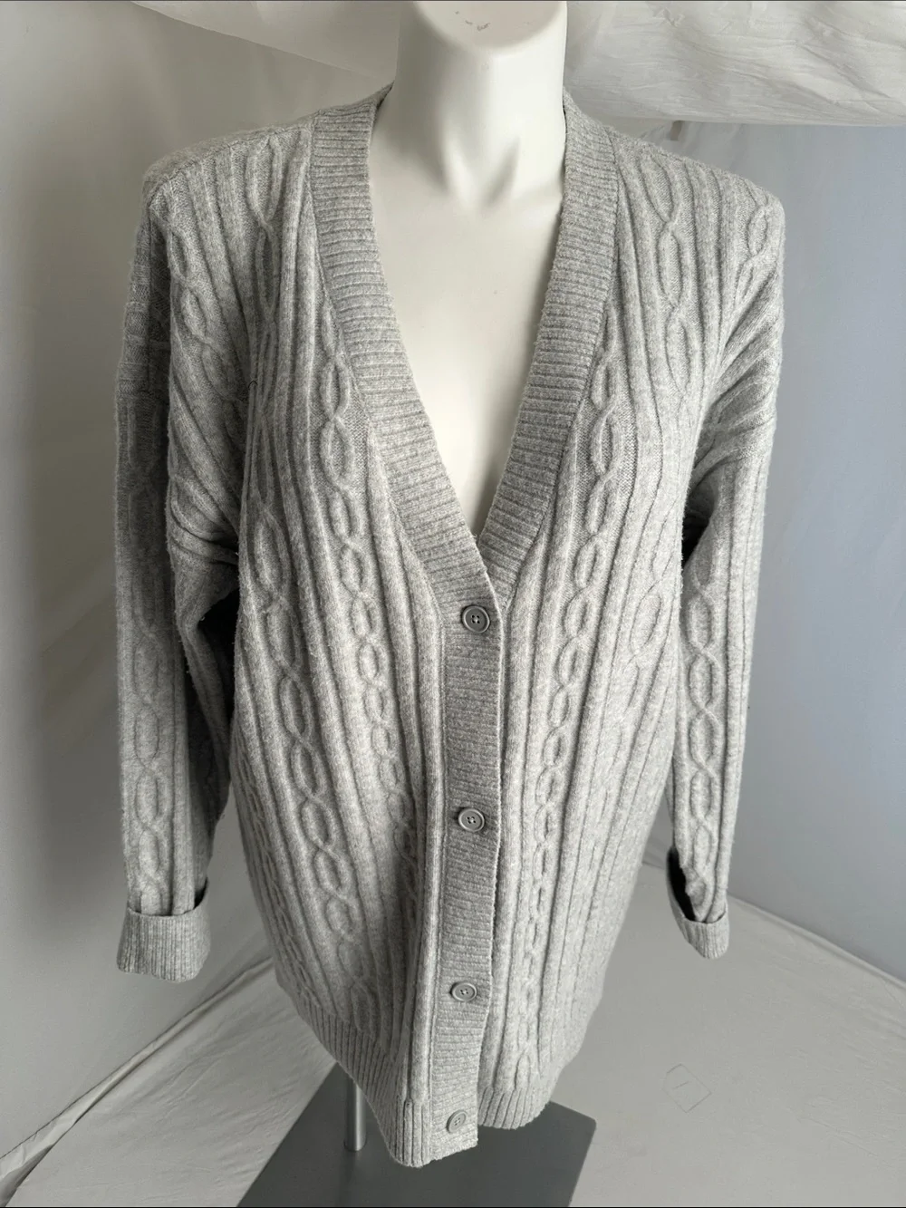 Alo Athletic Heather Cable Knit Winter Bliss cardigan